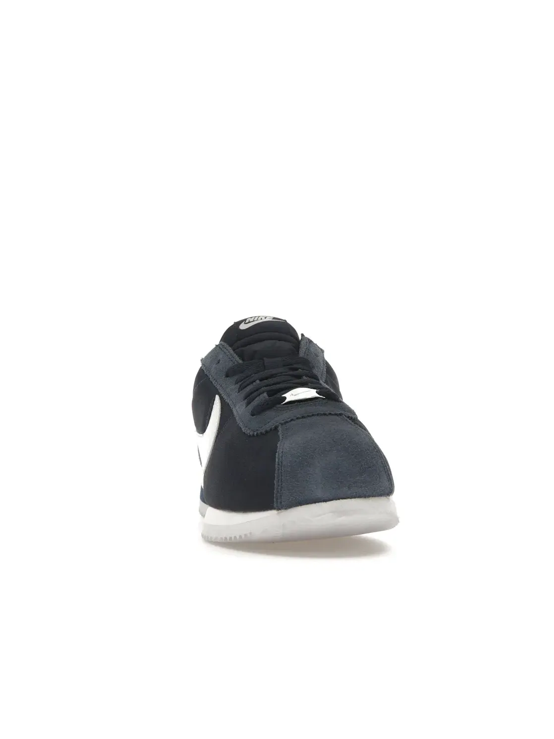 Женские кроссовки Lifestyle с нейлоновым верхом Nike Cortez — изображение 2 из 4, темно-синий/белый