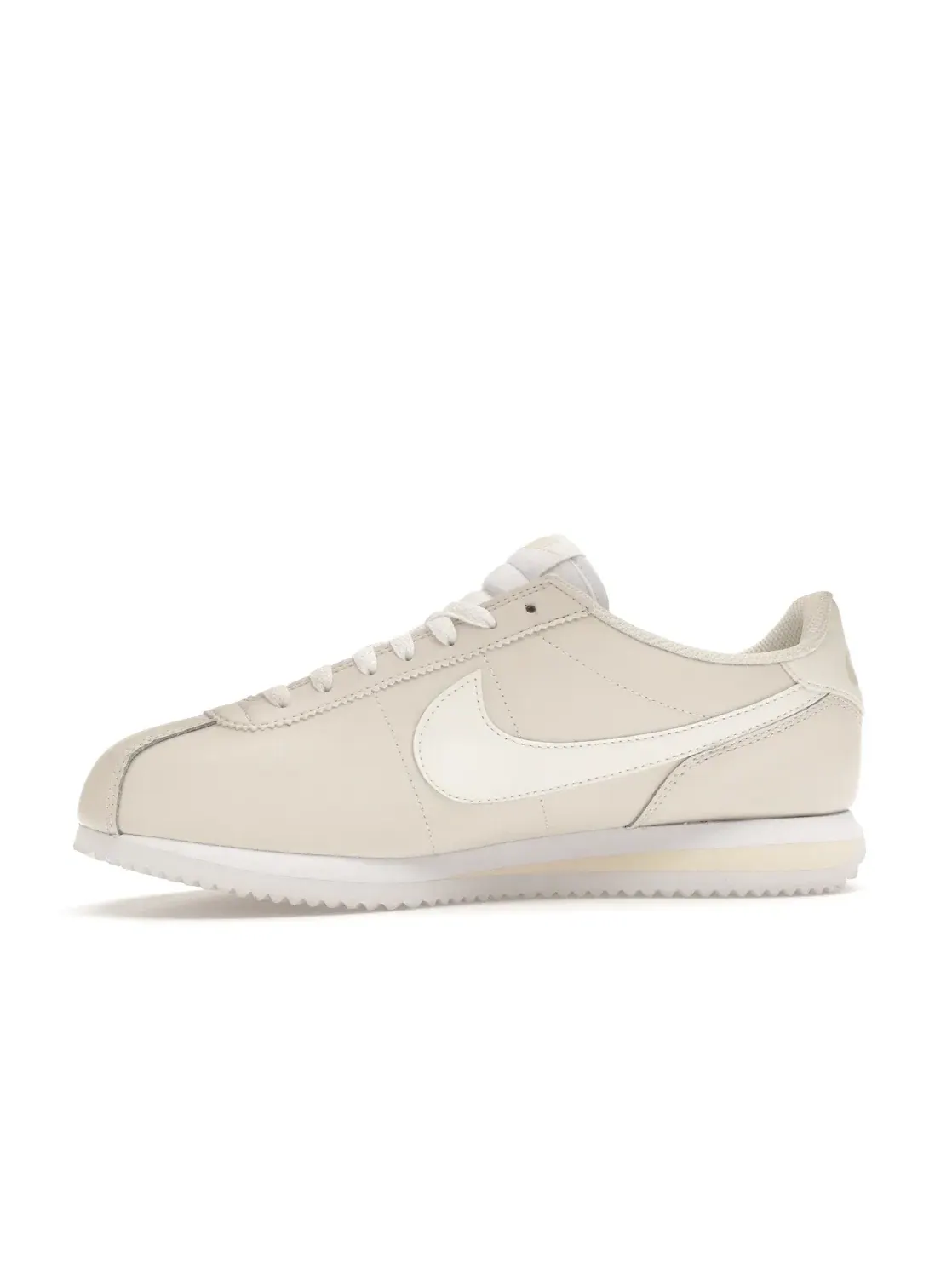 Женские кроссовки для активного отдыха Nike Cortez Nike — изображение 3 из 4, белый