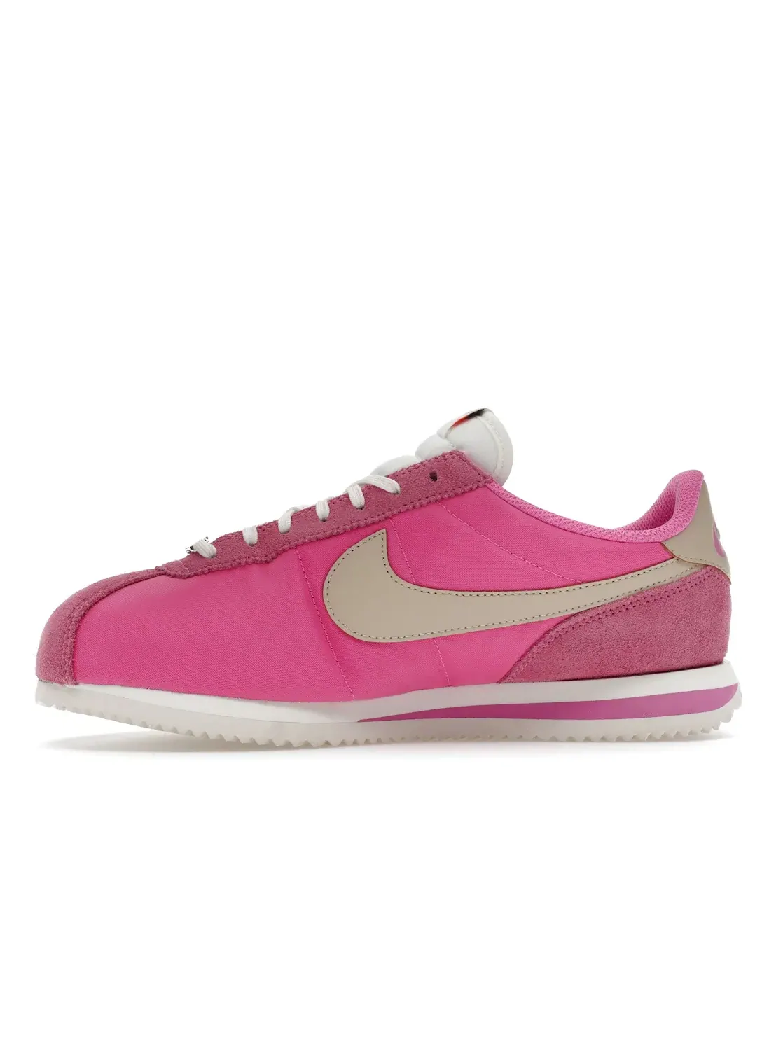 Женские кроссовки Lifestyle Nike Cortez — изображение 3 из 4, розовый//песочный