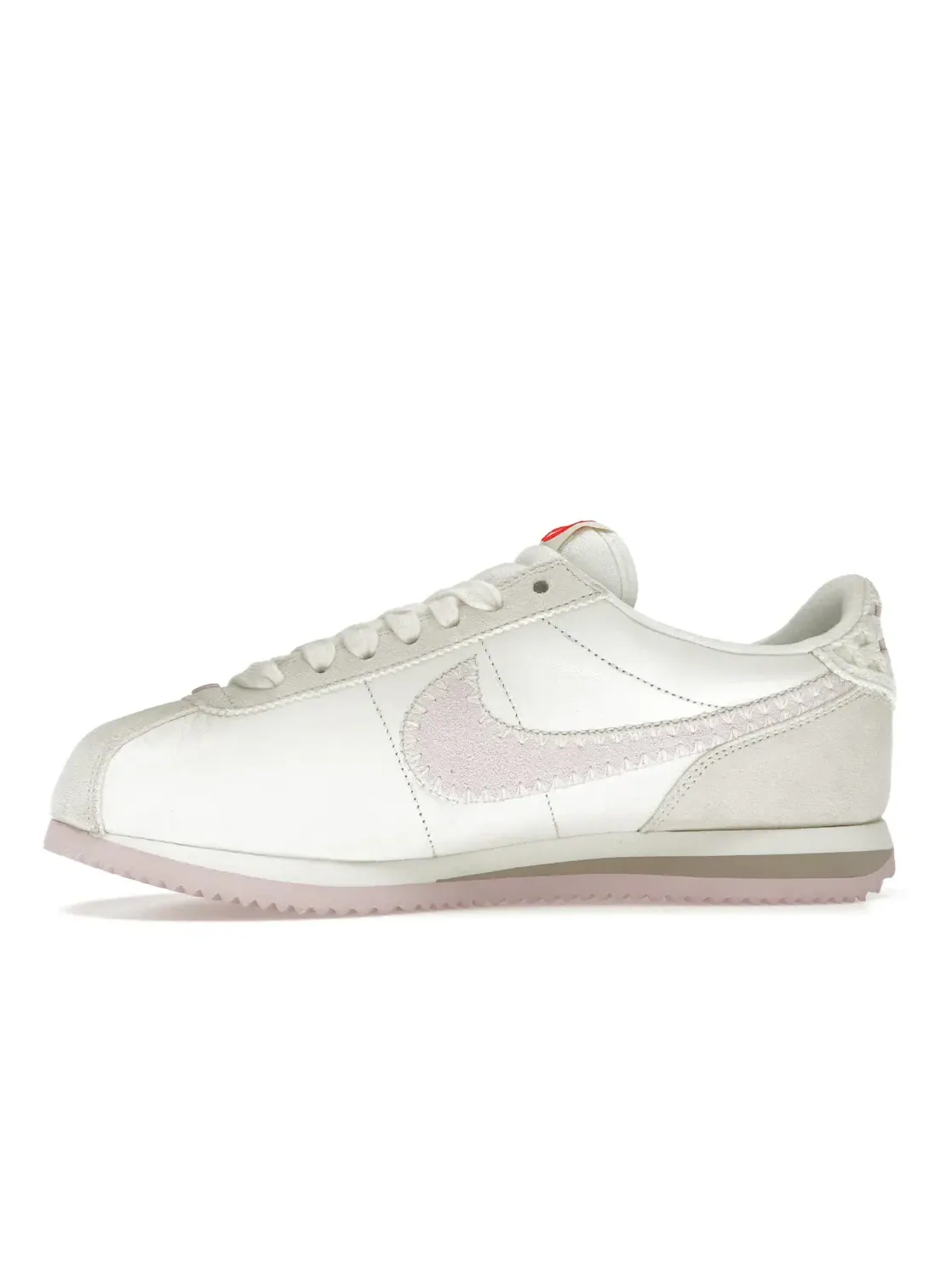 Женские кроссовки с романтическим дизайном Nike Cortez Nike — изображение 3 из 4, розовый//серый