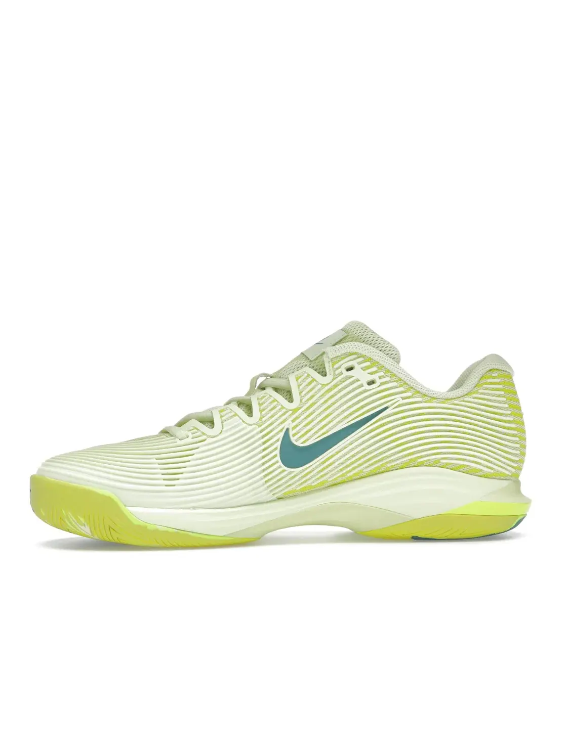 Женские кроссовки для тенниса с технологией Air Zoom Nike Court Vapor 12 HC Premium — изображение 3 из 4, зеленый//белый