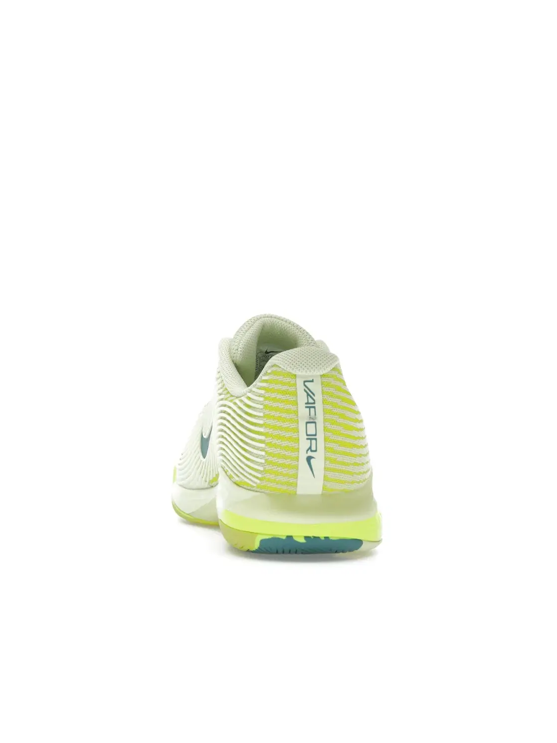Женские кроссовки для тенниса с технологией Air Zoom Nike Court Vapor 12 HC Premium — изображение 4 из 4, зеленый//белый
