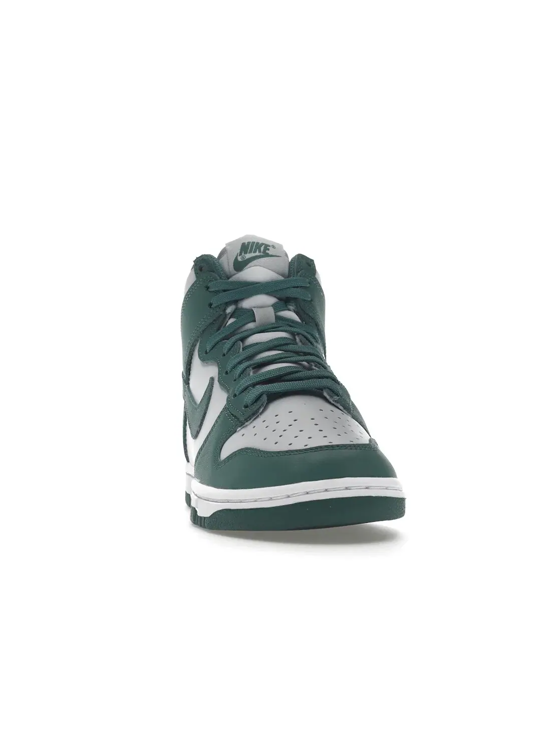 Женские кроссовки высокие Nike Dunk High — изображение 2 из 4, платиновый//белый
