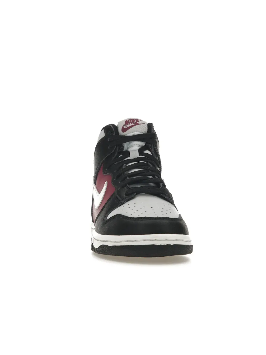 Женские кроссовки для повседневной носки Nike Dunk High Nike — изображение 2 из 4, черный//платиновый/белый