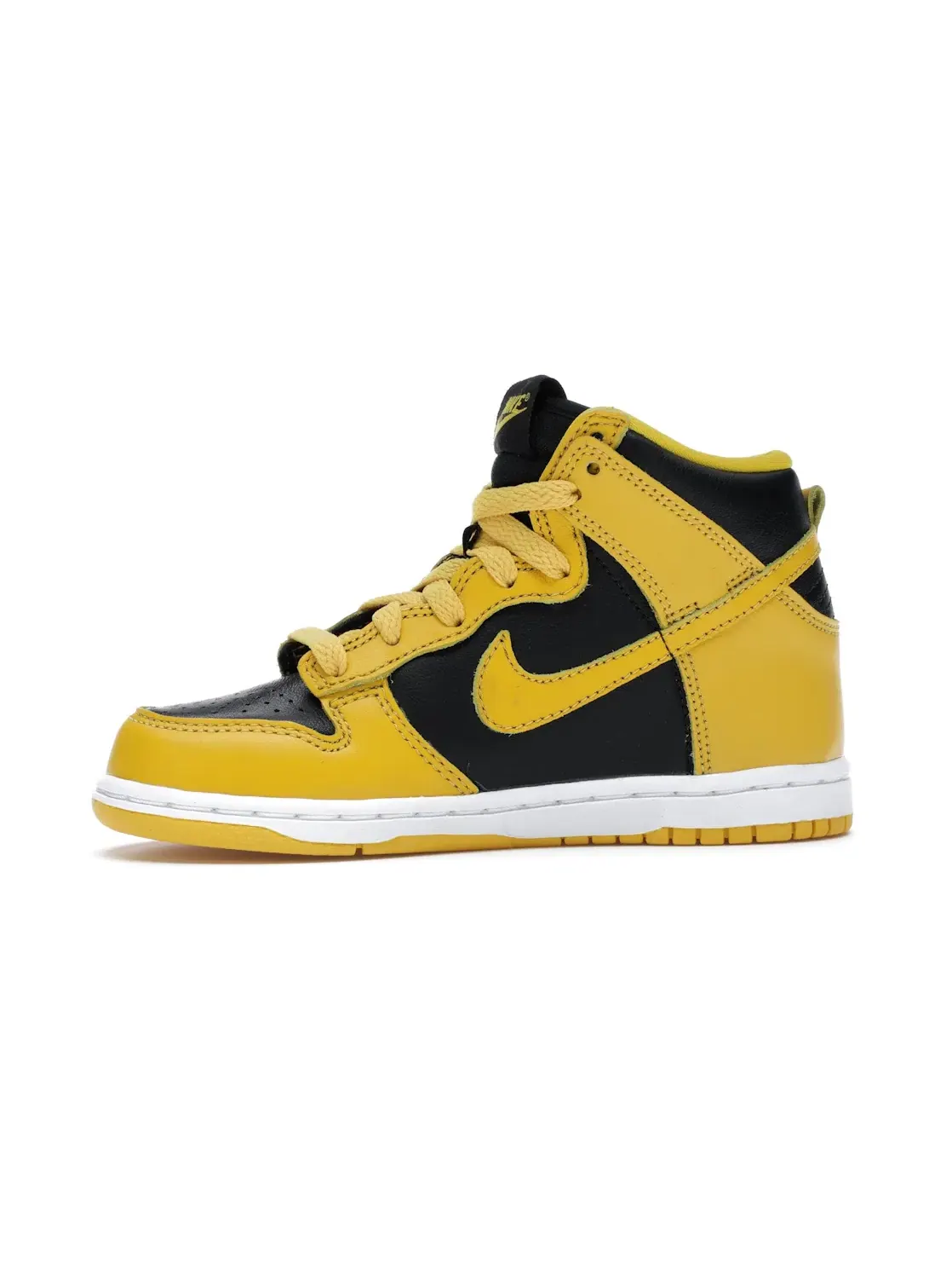 Детские кроссовки высокие с кожаным верхом Nike Dunk High — изображение 3 из 4, черный