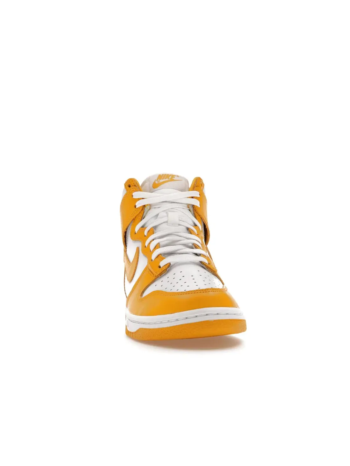 Женские кроссовки с контрастными элементами Nike Dunk High — изображение 2 из 4, белый/темный-белый