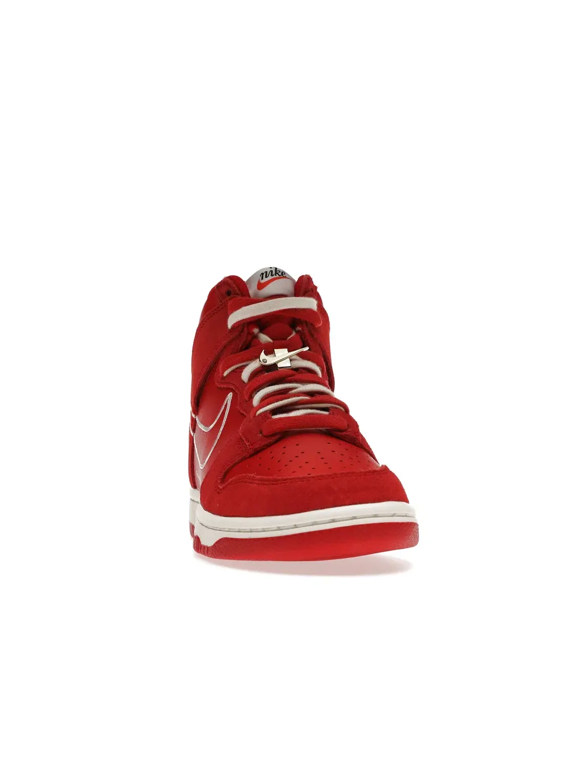 Мужские кроссовки высокие с кожаным и замшевым верхом Nike Dunk High Nike — изображение 2 из 4, красный