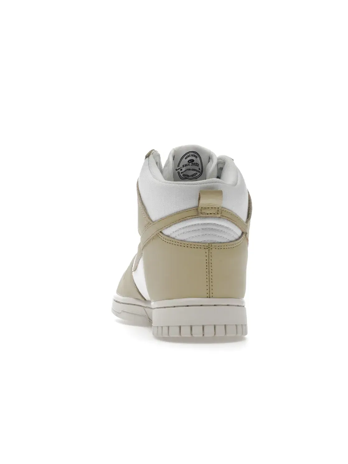 Женские кроссовки с кожаным верхом Nike Dunk High LX — изображение 4 из 4, золотистый/белый