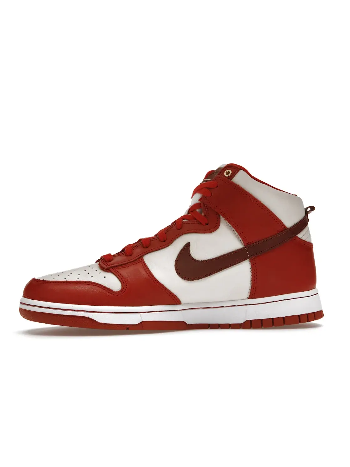 Женские кроссовки высокие с кожаным верхом Nike Dunk High LXX — изображение 3 из 4, белый