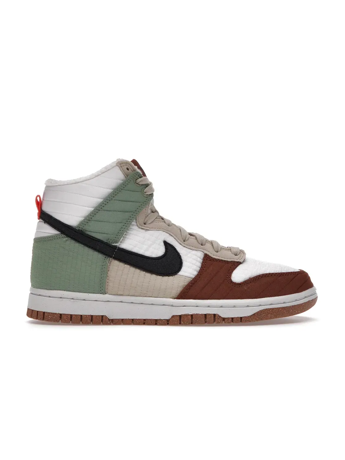 Женские кроссовки с многоцветным квилтингом Nike Dunk High Next Nature — изображение 1 из 4, белый/черный-зеленый