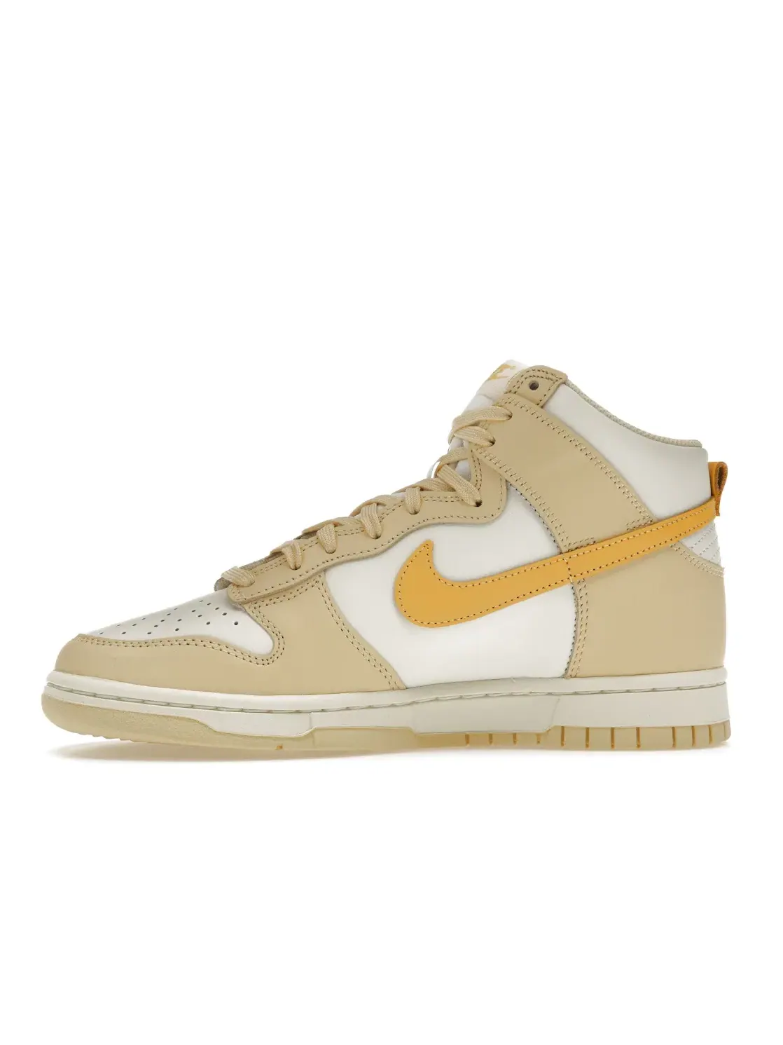 Женские кроссовки с высоким верхом Nike Dunk High — изображение 3 из 4, бледный//золотистый