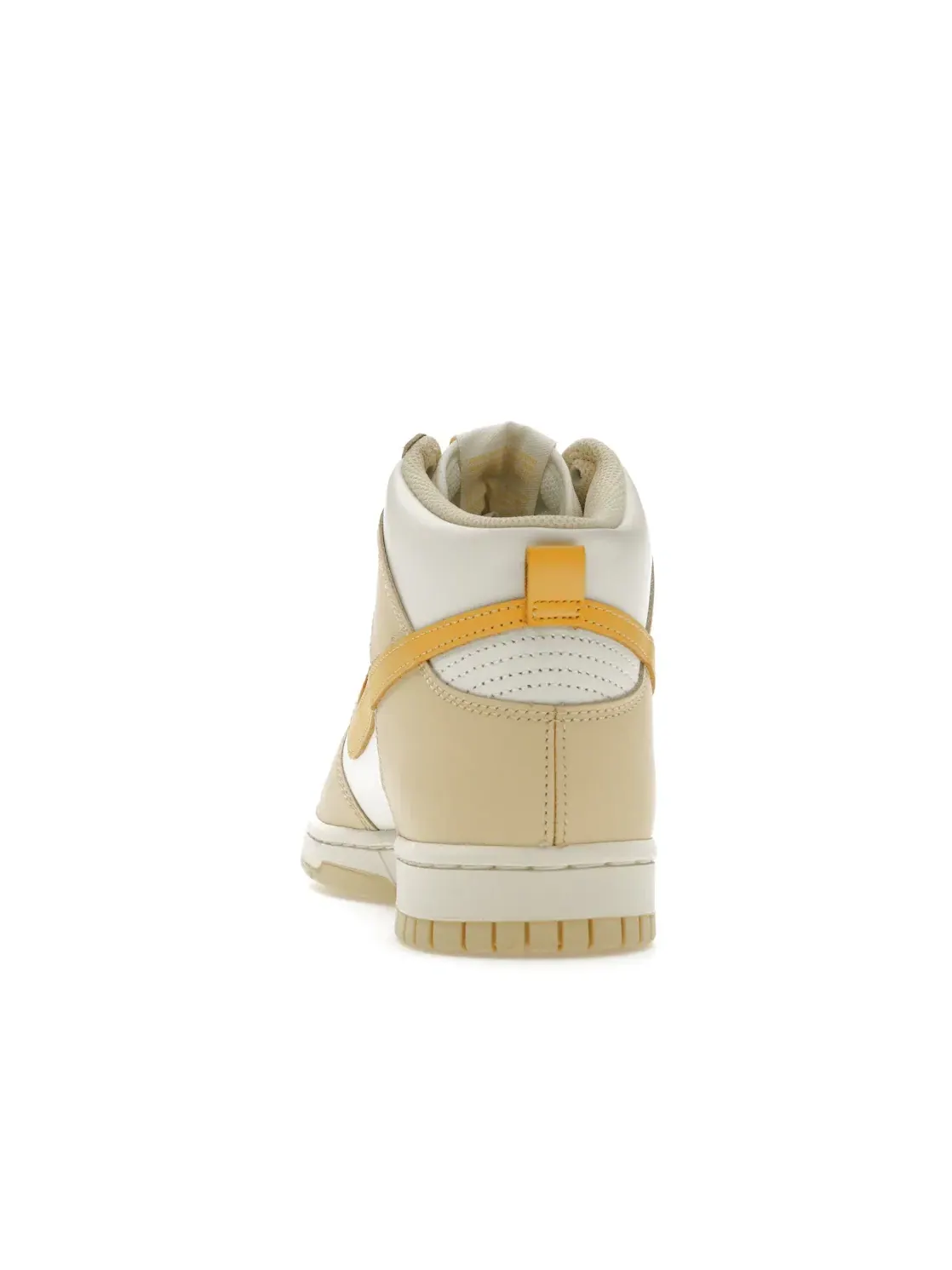 Женские кроссовки с высоким верхом Nike Dunk High — изображение 4 из 4, бледный//золотистый