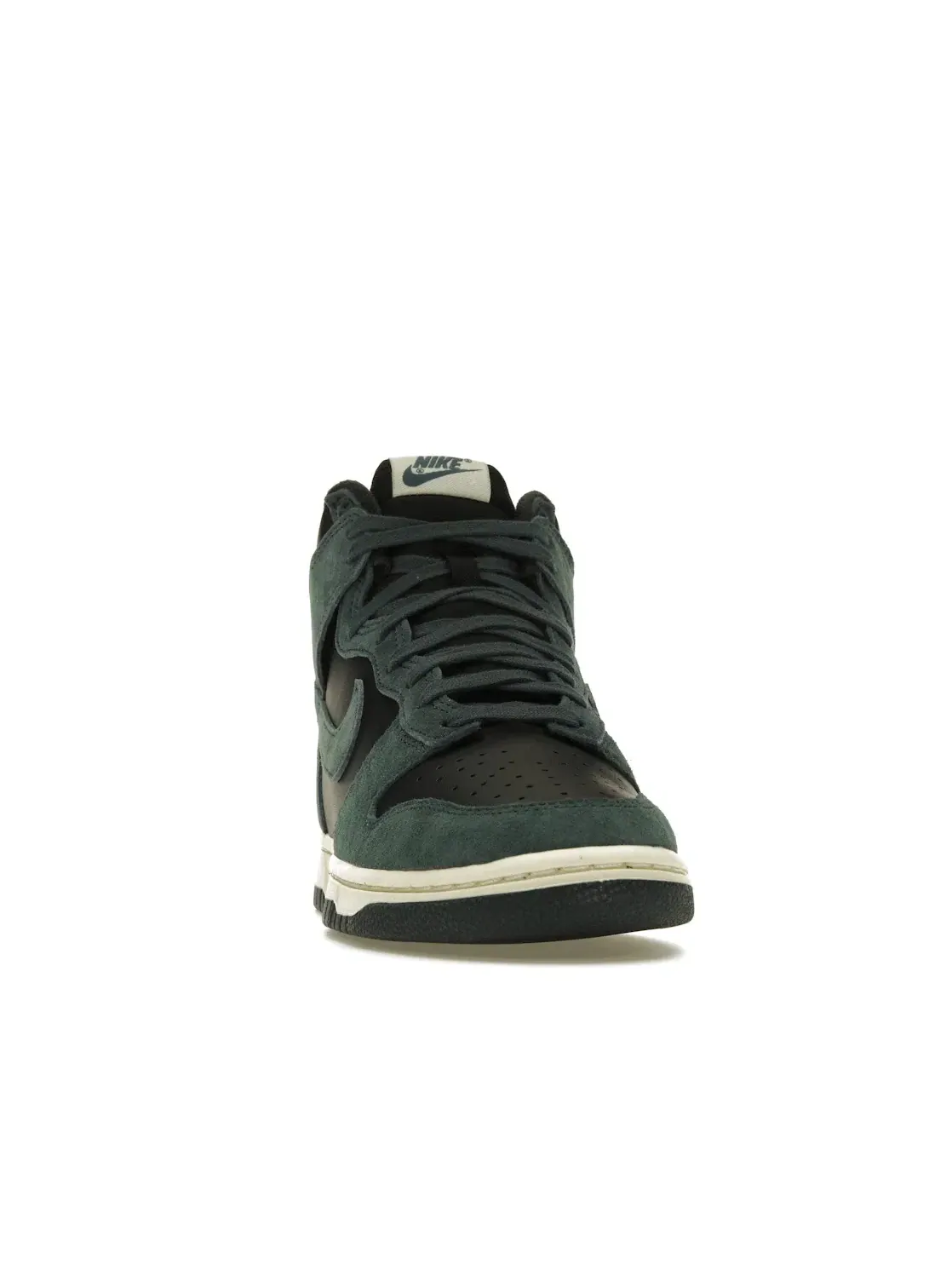 Мужские кроссовки lifestyle с замшевым верхом Nike Dunk High Retro PRM — изображение 2 из 4, черный