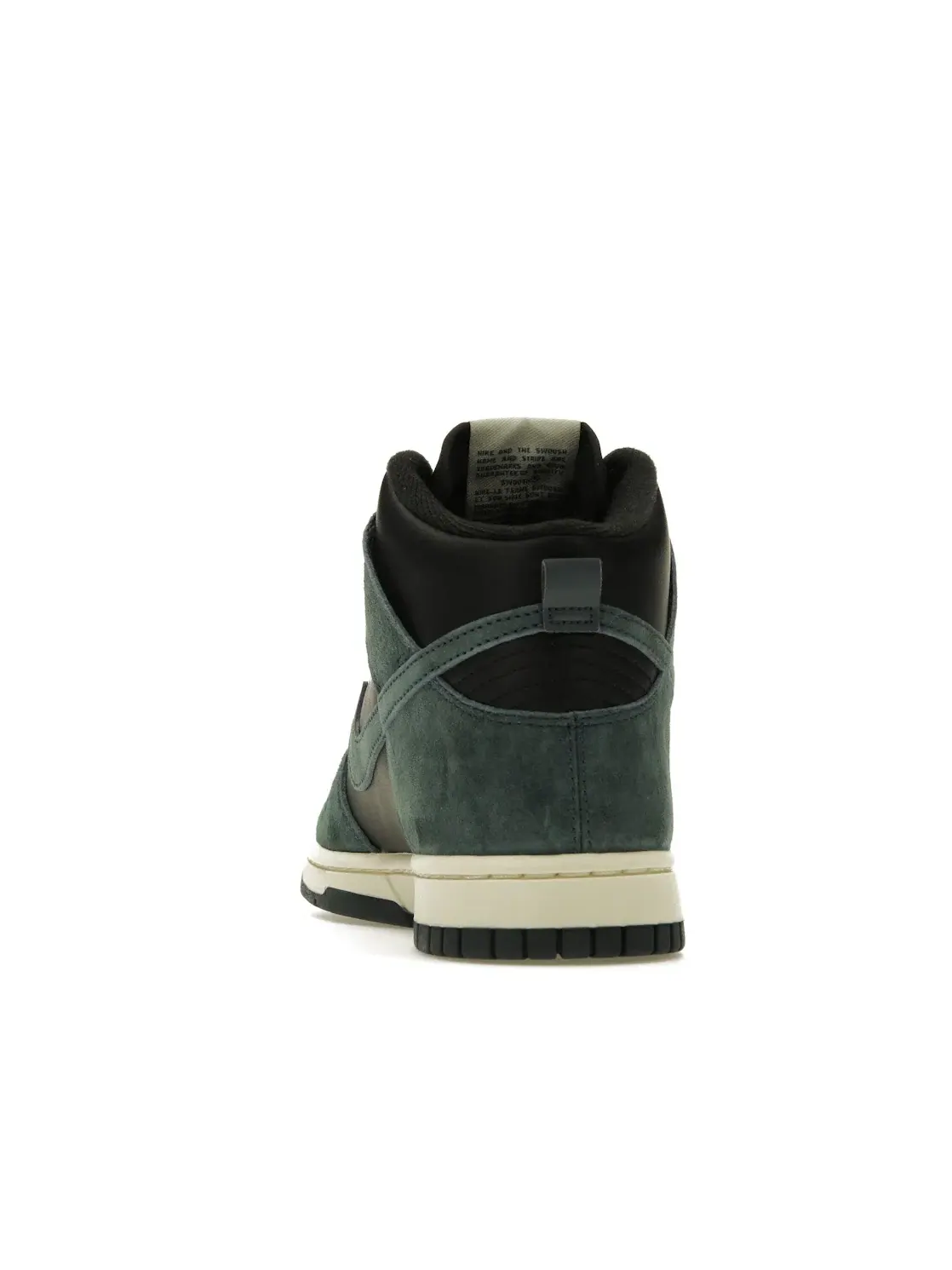 Мужские кроссовки lifestyle с замшевым верхом Nike Dunk High Retro PRM — изображение 4 из 4, черный