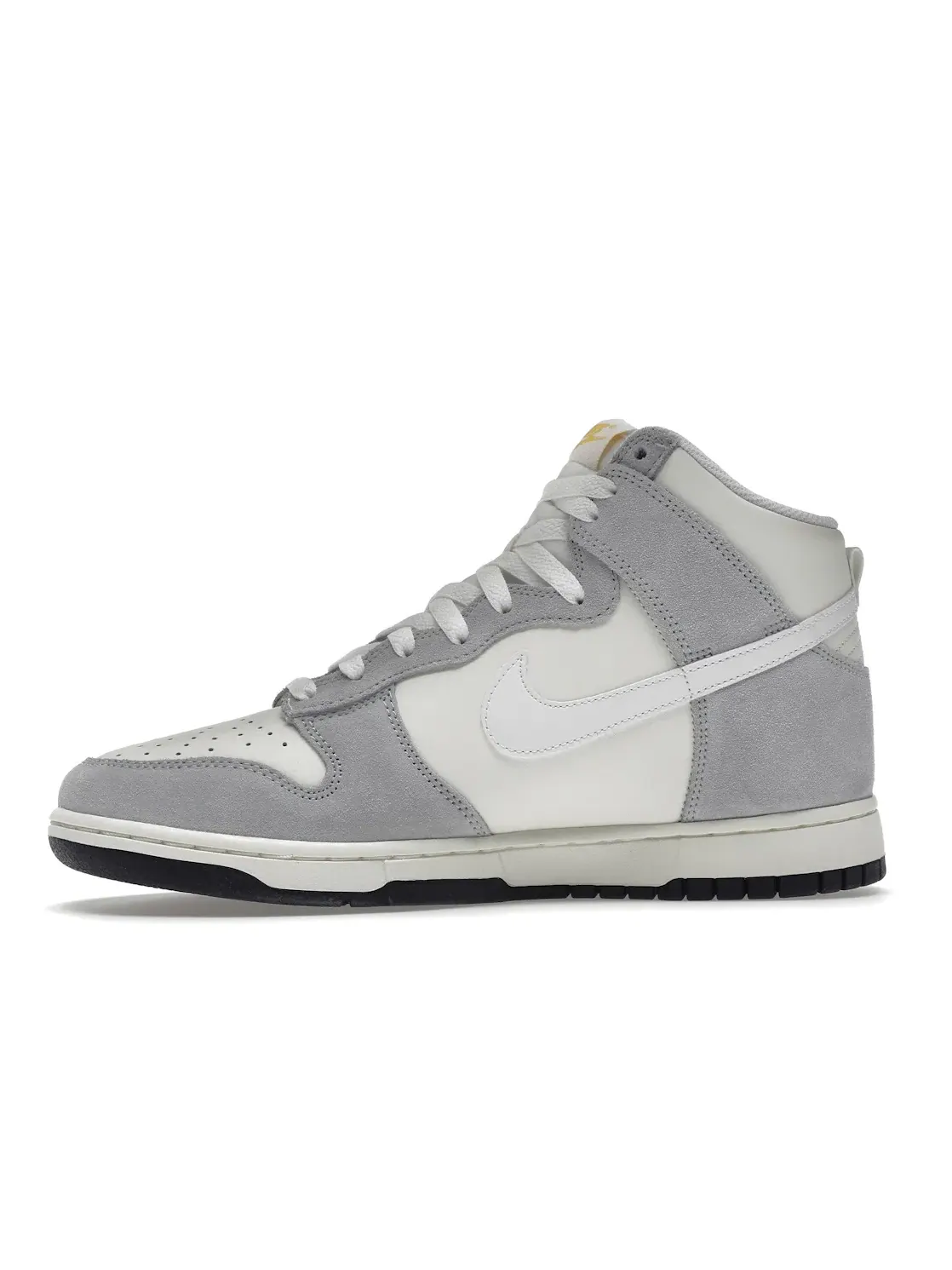 Унисекс-кроссовки высокие с ретро-дизайном Nike Dunk High Retro — изображение 3 из 4, платиновый черный белый