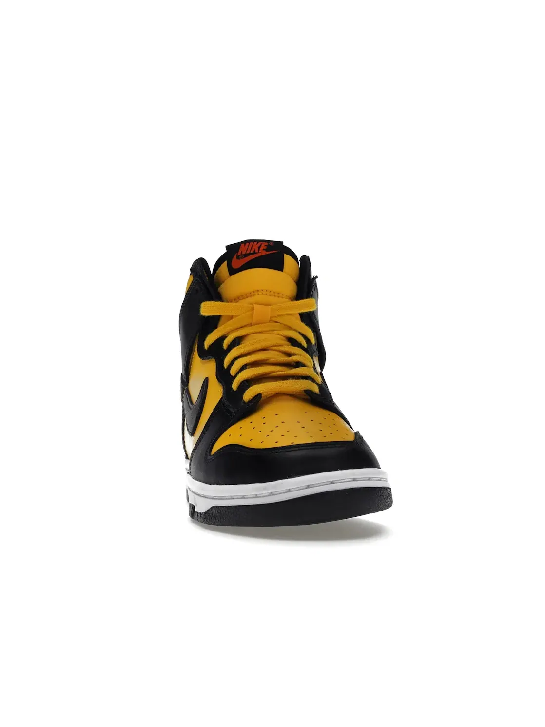 Мужские кроссовки высокие Nike Dunk High Retro — изображение 2 из 4