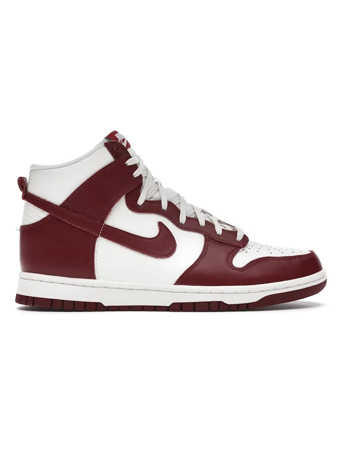 Женские кроссовки Lifestyle с модельным номером Nike Dunk High Nike — изображение 1 из 4