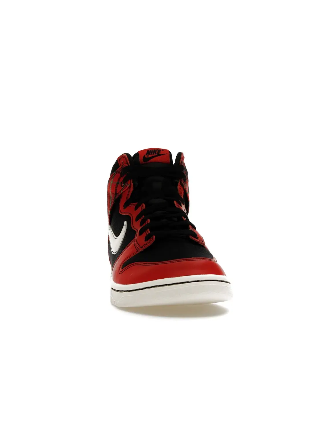 Мужские кроссовки высокий с клетчатым принтом Nike Dunk High SE — изображение 2 из 4