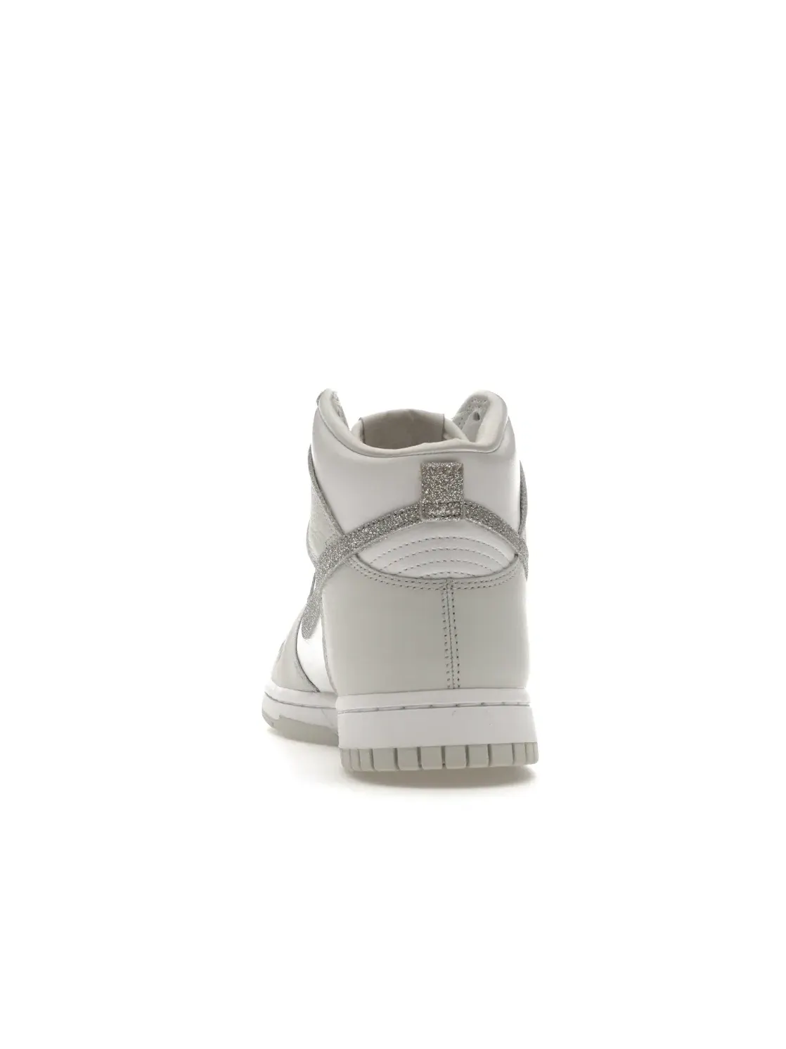 Женские кроссовки с блестящим swoosh Nike Dunk High — изображение 4 из 4