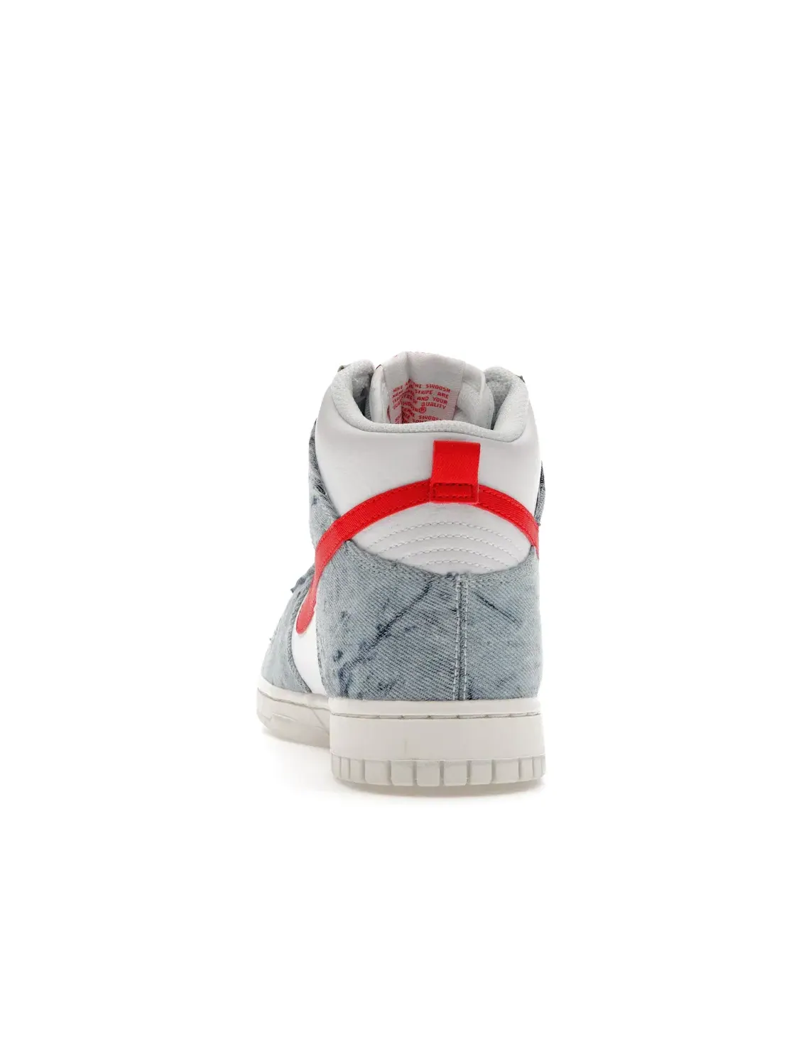 Женские кроссовки с потертым денимом Nike Dunk High — изображение 4 из 4