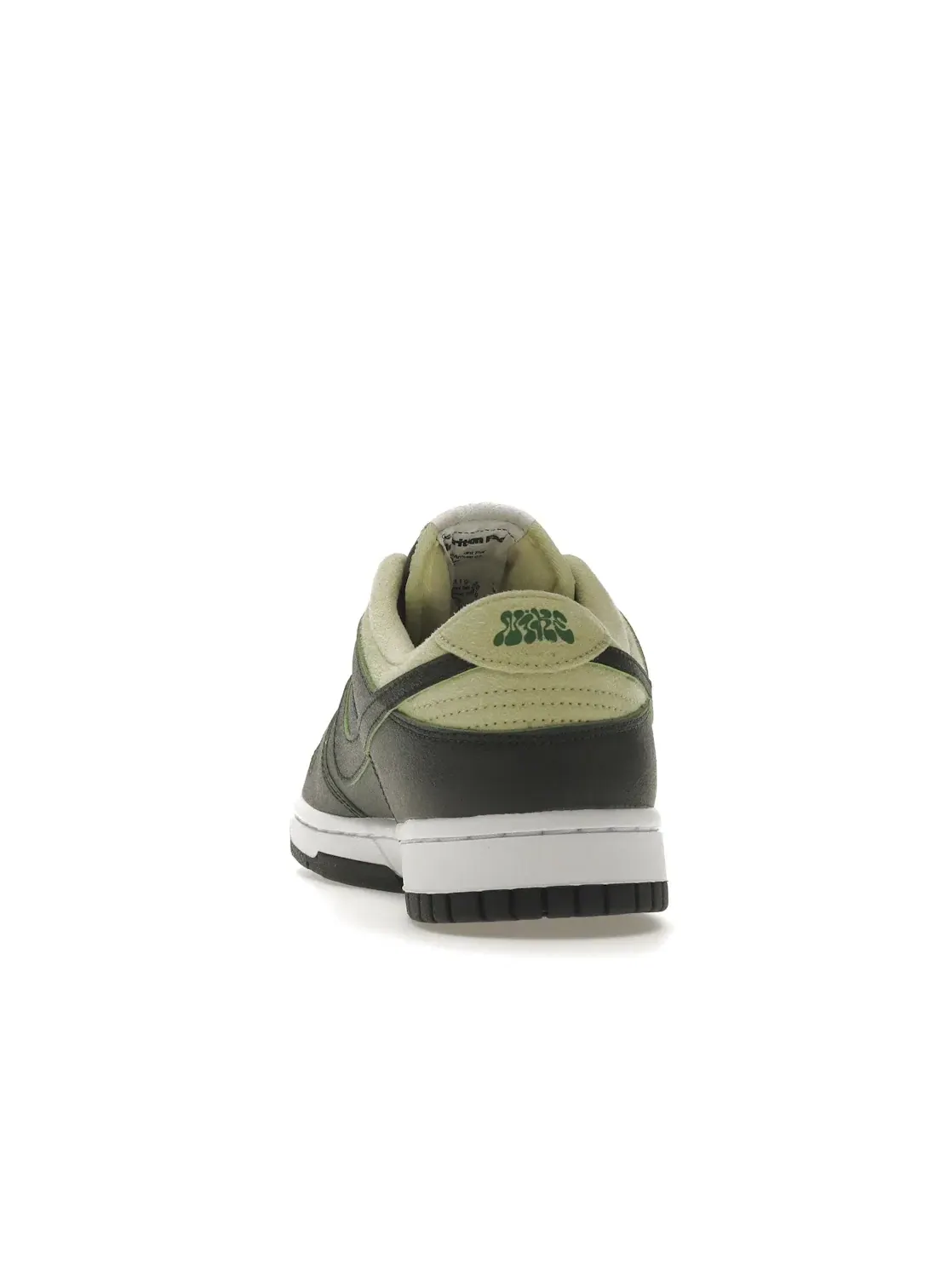Женские кроссовки Lifestyle Nike Dunk Low, Sequoia/Sequoia-Zinnia-Eucalyptus Fog — изображение 4 из 4