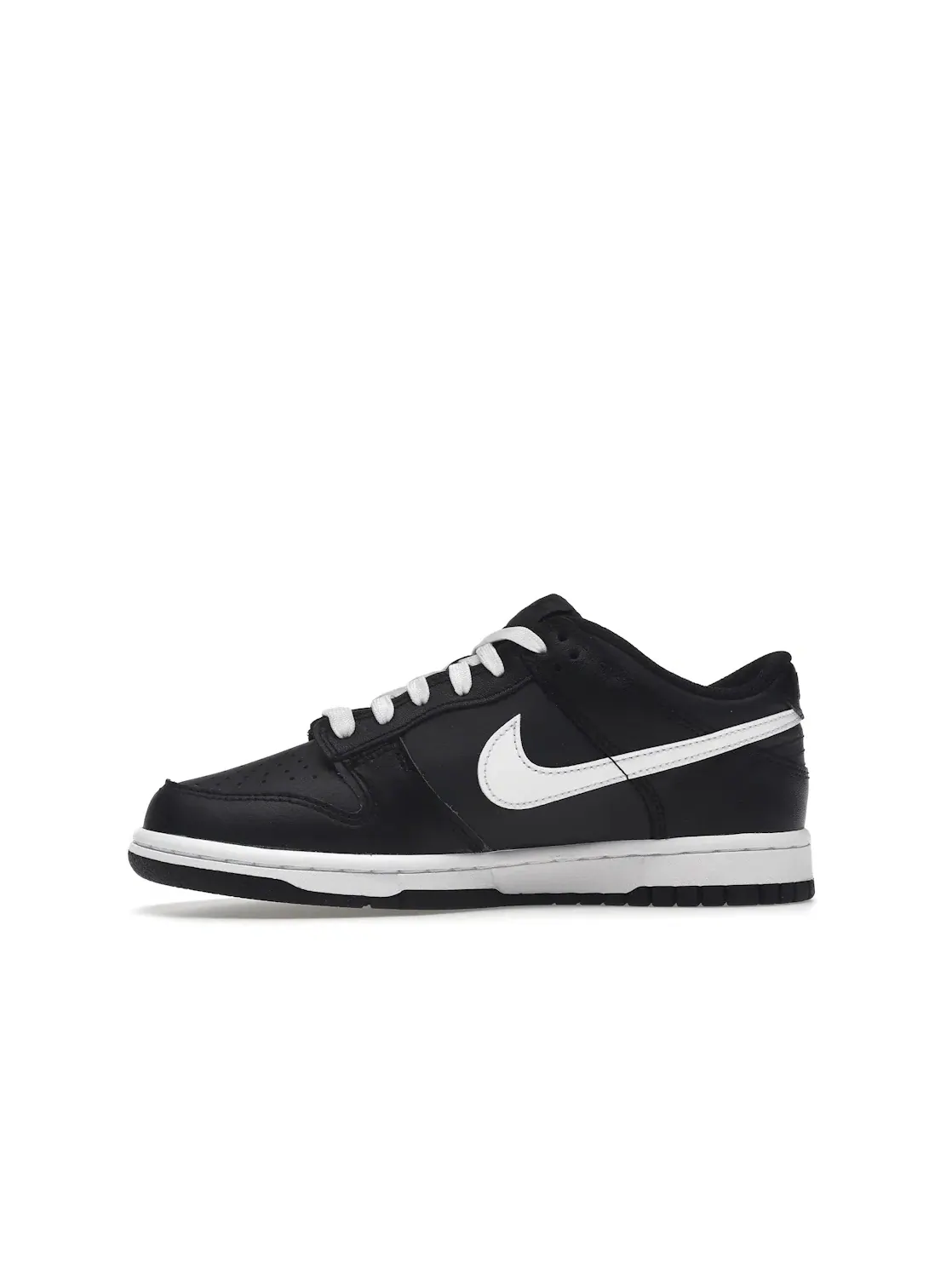 Детские кроссовки для мальчиков и девочек с кожаным верхом Nike Dunk Low Nike — изображение 3 из 4, черный/черный/белый