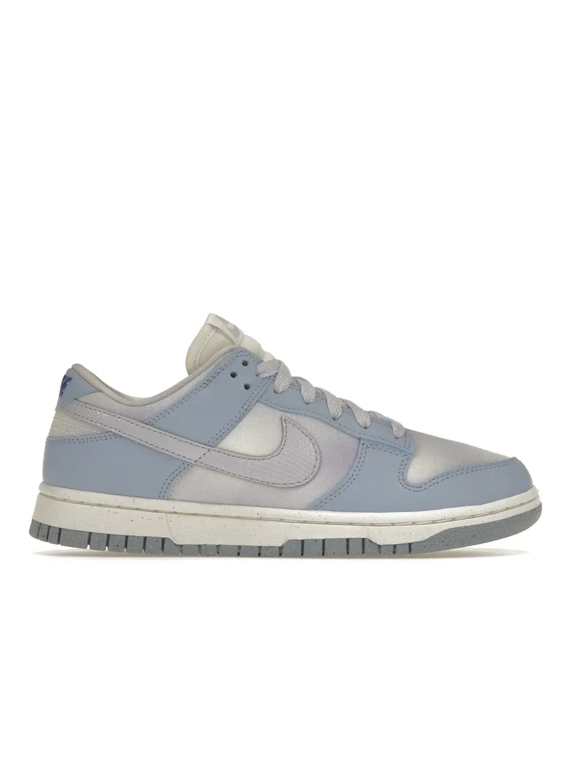 Женские кроссовки Lifestyle с принтом Nike Dunk Low Nike, Cobalt Bliss/Sail — изображение 1 из 4