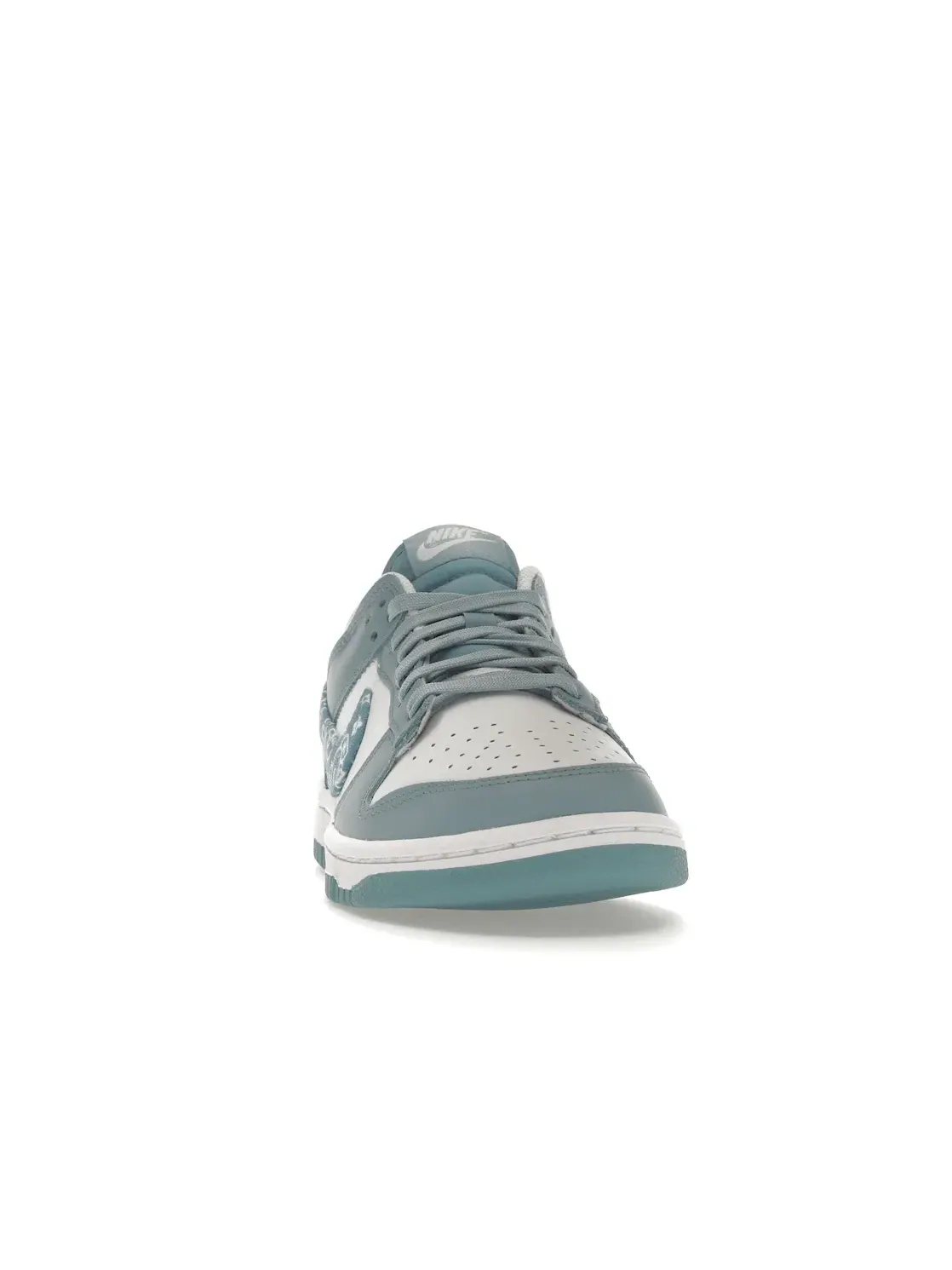 Женские кроссовки Lifestyle с принтом Paisley Nike Dunk Low Essential — изображение 2 из 4, белый/синий-белый