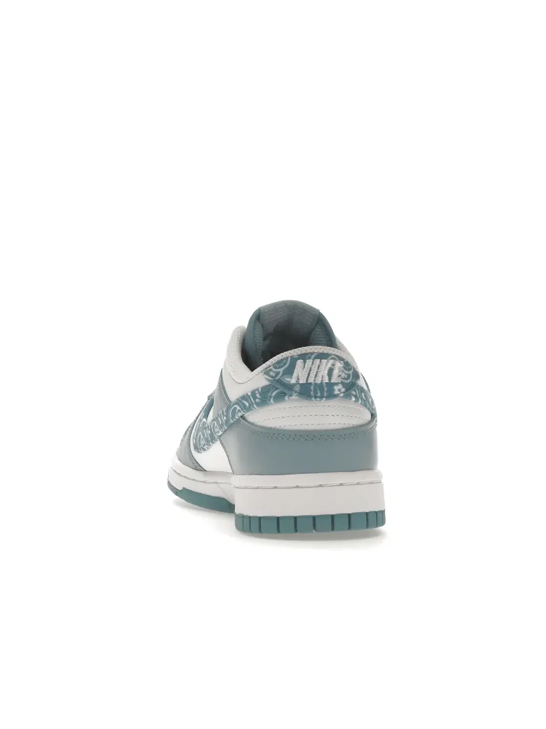 Женские кроссовки Lifestyle с принтом Paisley Nike Dunk Low Essential — изображение 4 из 4, белый/синий-белый