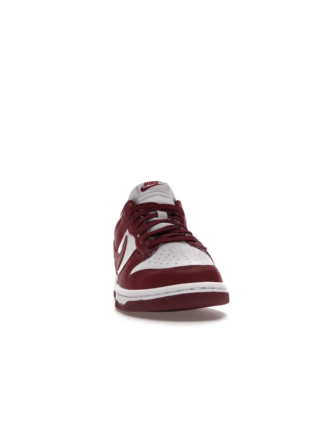 Женские кроссовки Nike Dunk Low Bordeaux — изображение 2 из 4
