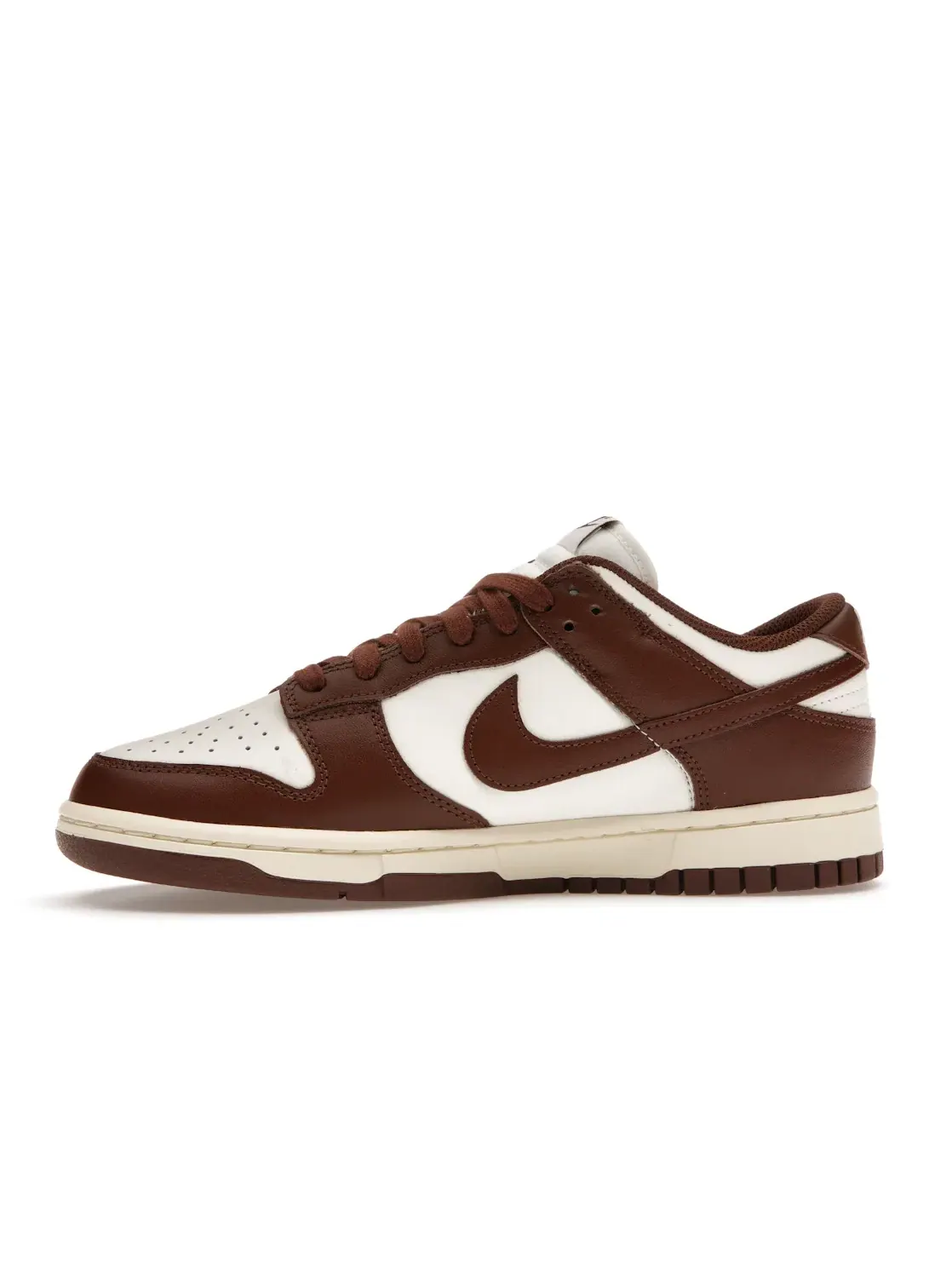 Женские кроссовки с замшевым верхом Nike Dunk Low — изображение 3 из 4, какао