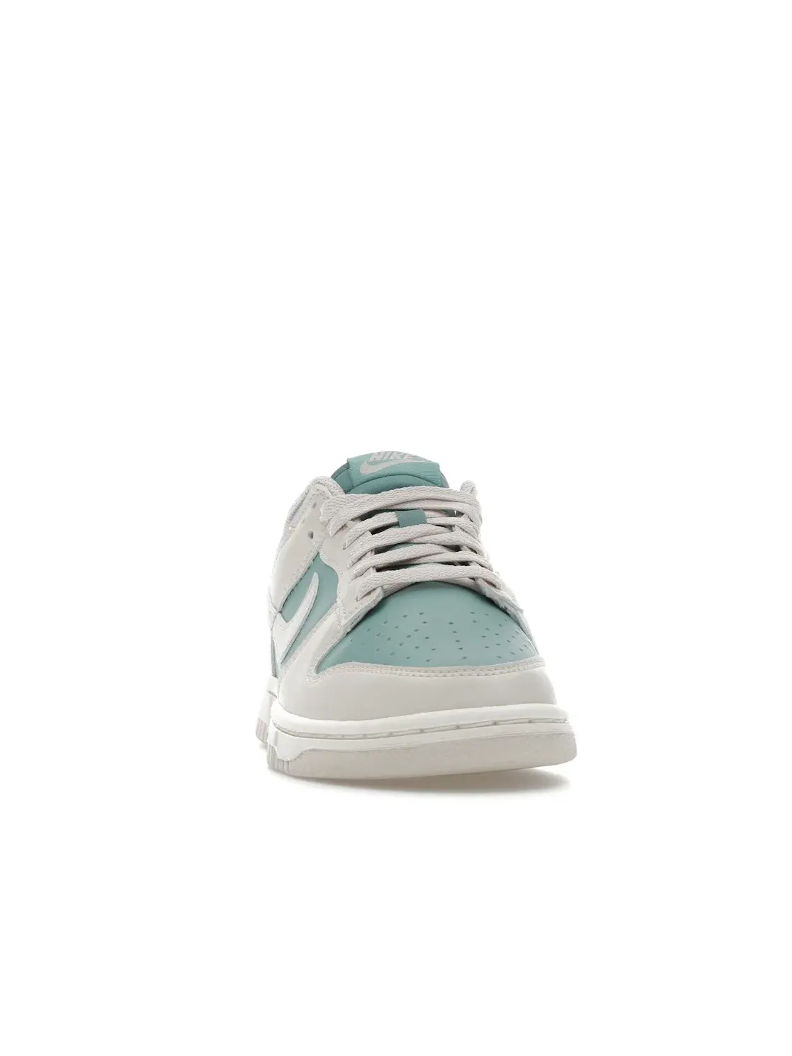 Женские кроссовки Lifestyle Nike Dunk Low — изображение 2 из 4, светлый коричневый
