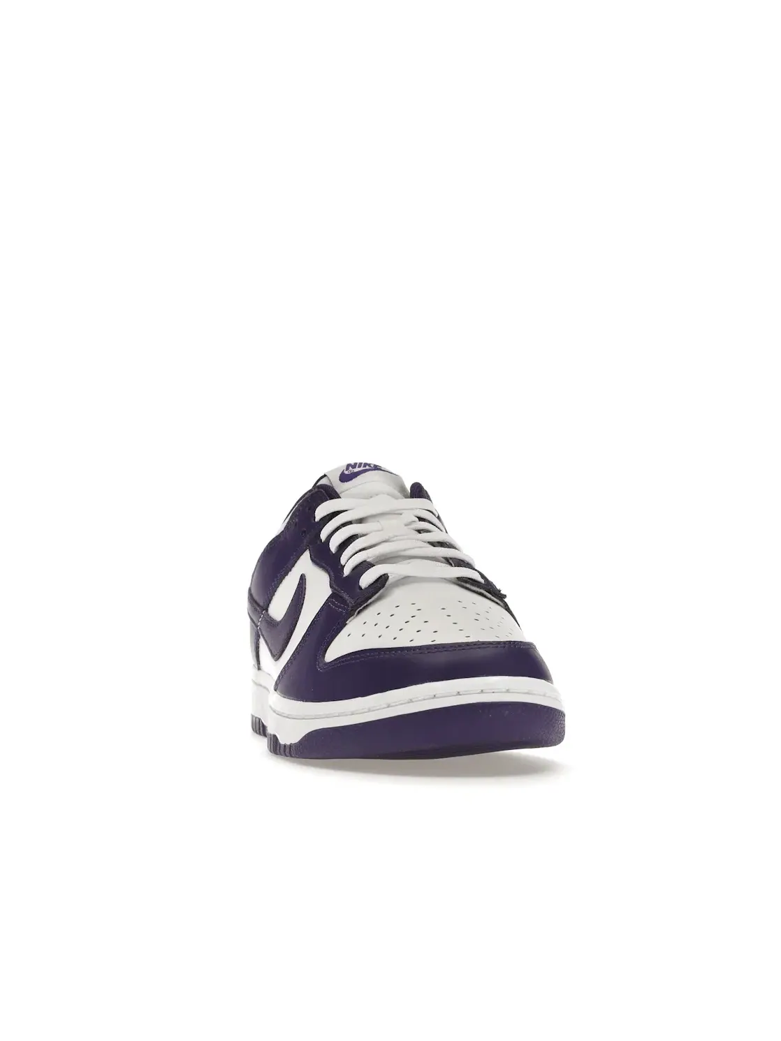Мужские кроссовки с кожаным верхом Nike Dunk Low — изображение 2 из 4, белый/фиолетовый