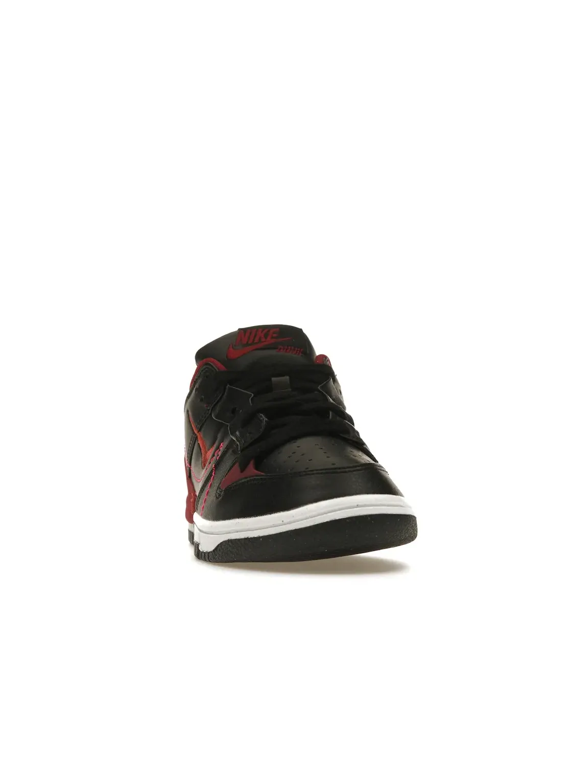 Женские кроссовки Lifestyle Nike Dunk Low Disrupt 2 — изображение 2 из 4, черный//красный