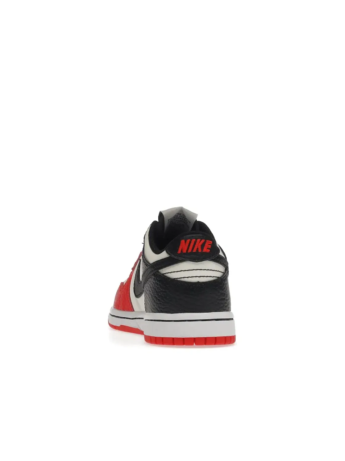 Детские кроссовки Lifestyle с кожаным верхом Nike Dunk Low EMB — изображение 4 из 4, черный/красный/черный