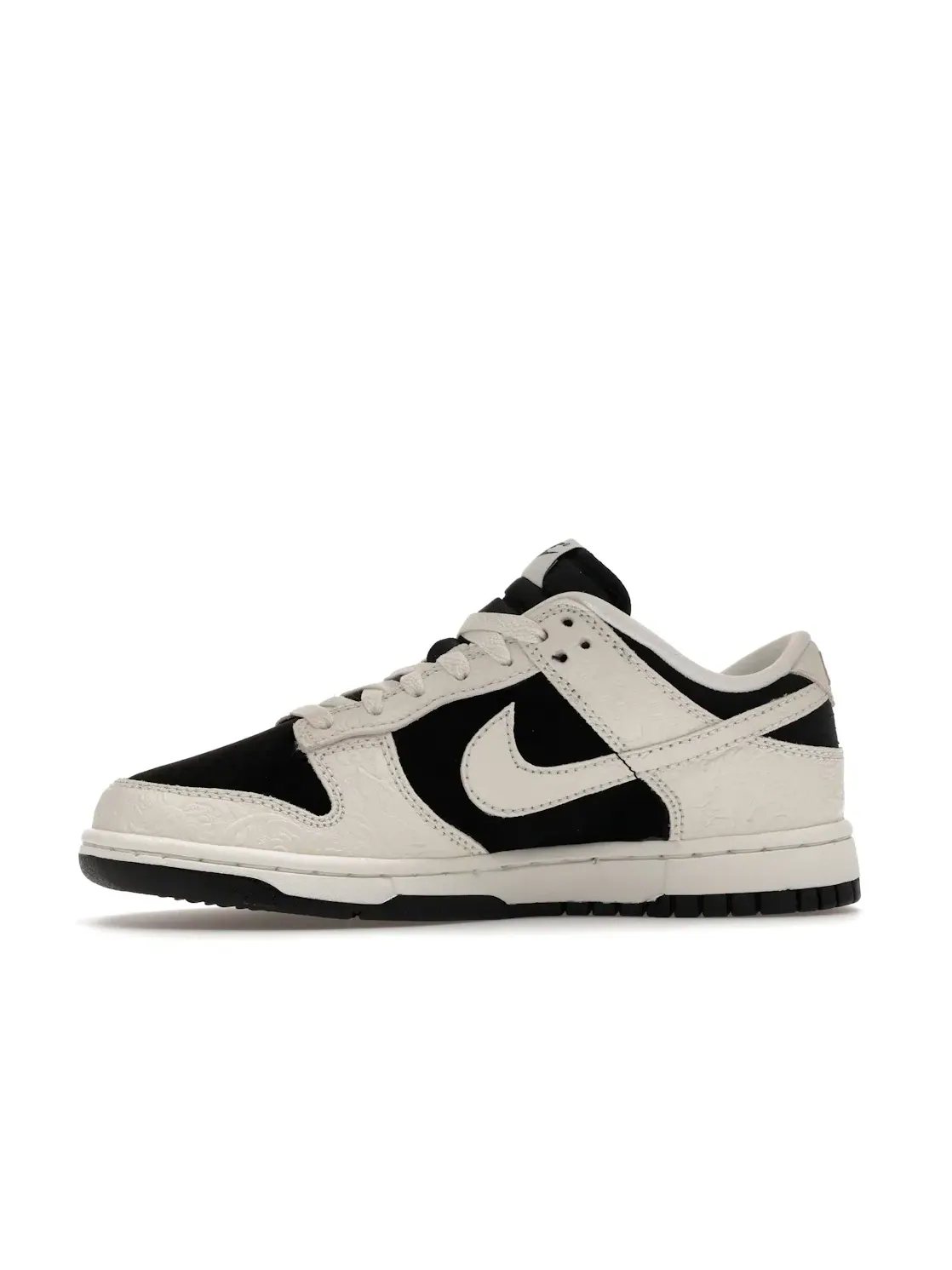 Женские кроссовки с тиснением Nike Dunk Low Nike — изображение 3 из 4