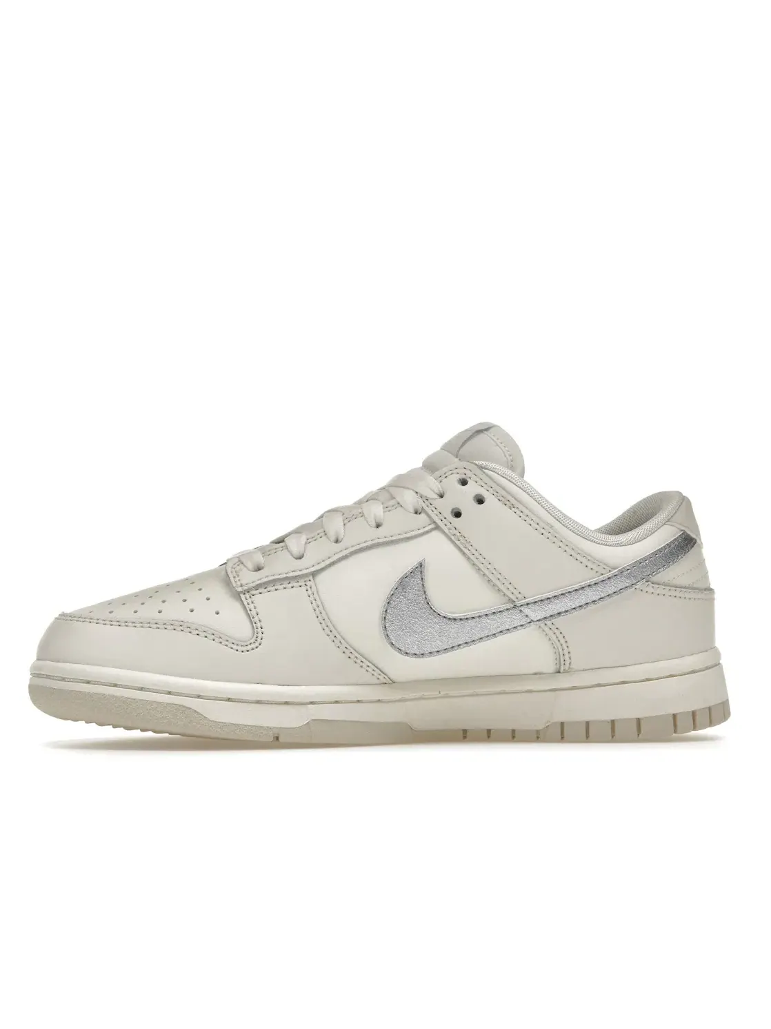 Женские кроссовки с низкой посадкой Nike Dunk Low Essential — изображение 3 из 4, фиолетовый