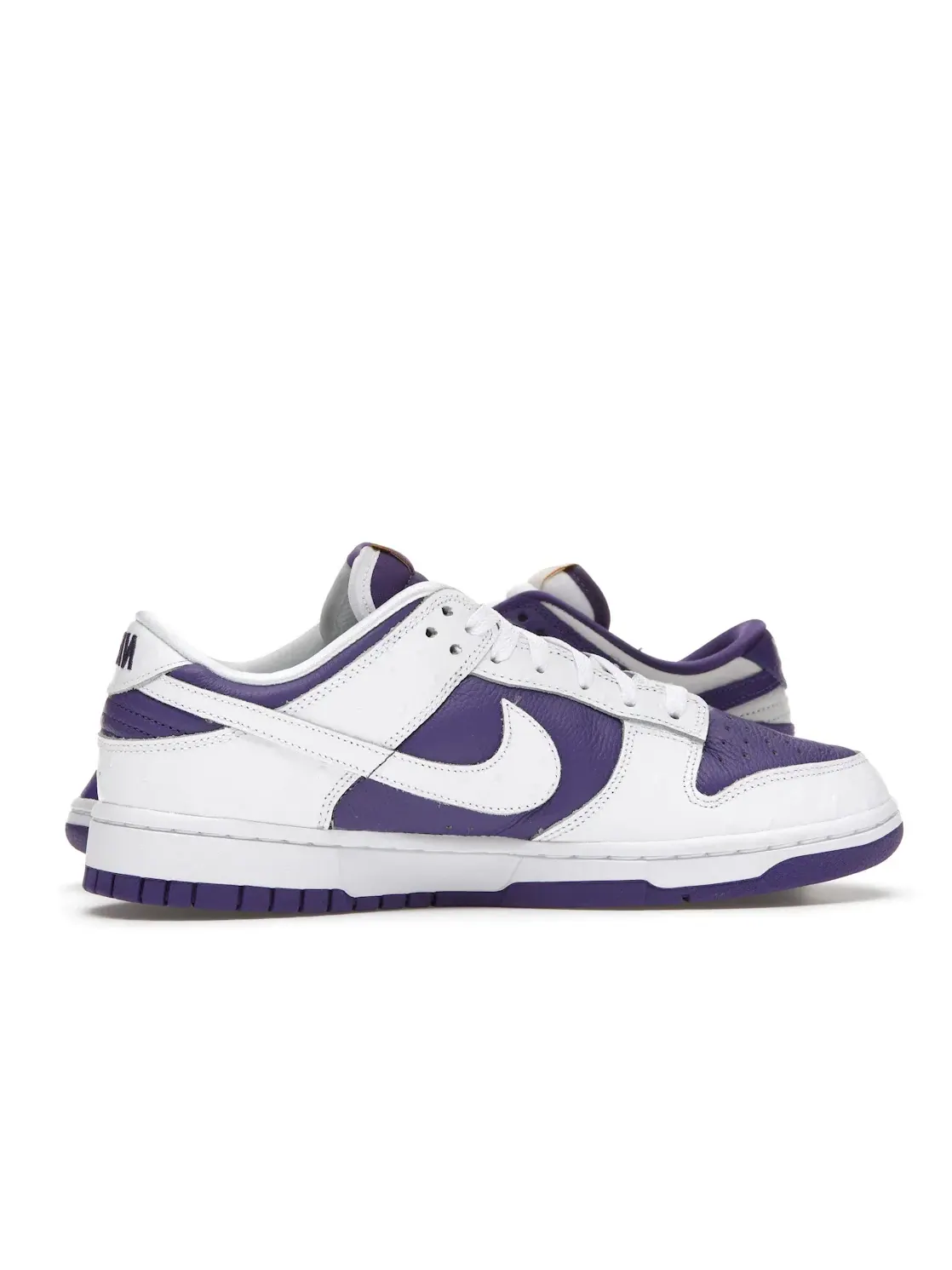 Женские кроссовки кожаные Nike Dunk Low — изображение 3 из 4, белый/фиолетовый-белый