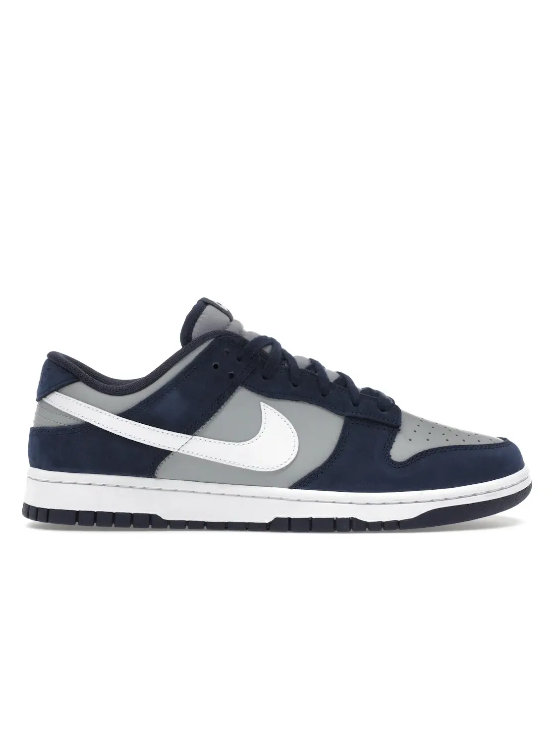 Мужские кроссовки из замши Georgetown Suede Nike Dunk Low — изображение 1 из 4, белый/светлый серый