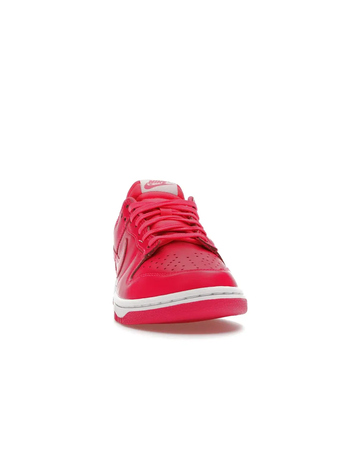 Женские кроссовки с перфорацией Nike Dunk Low — изображение 2 из 4, розовый/белый/розовый