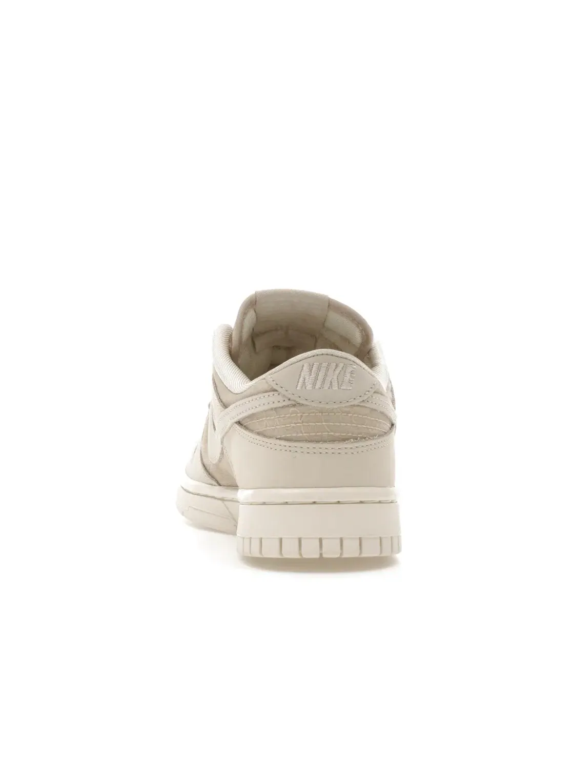 Женские кроссовки Lifestyle с цветовой блокировкой Nike Dunk Low — изображение 4 из 4, светлый коричневый