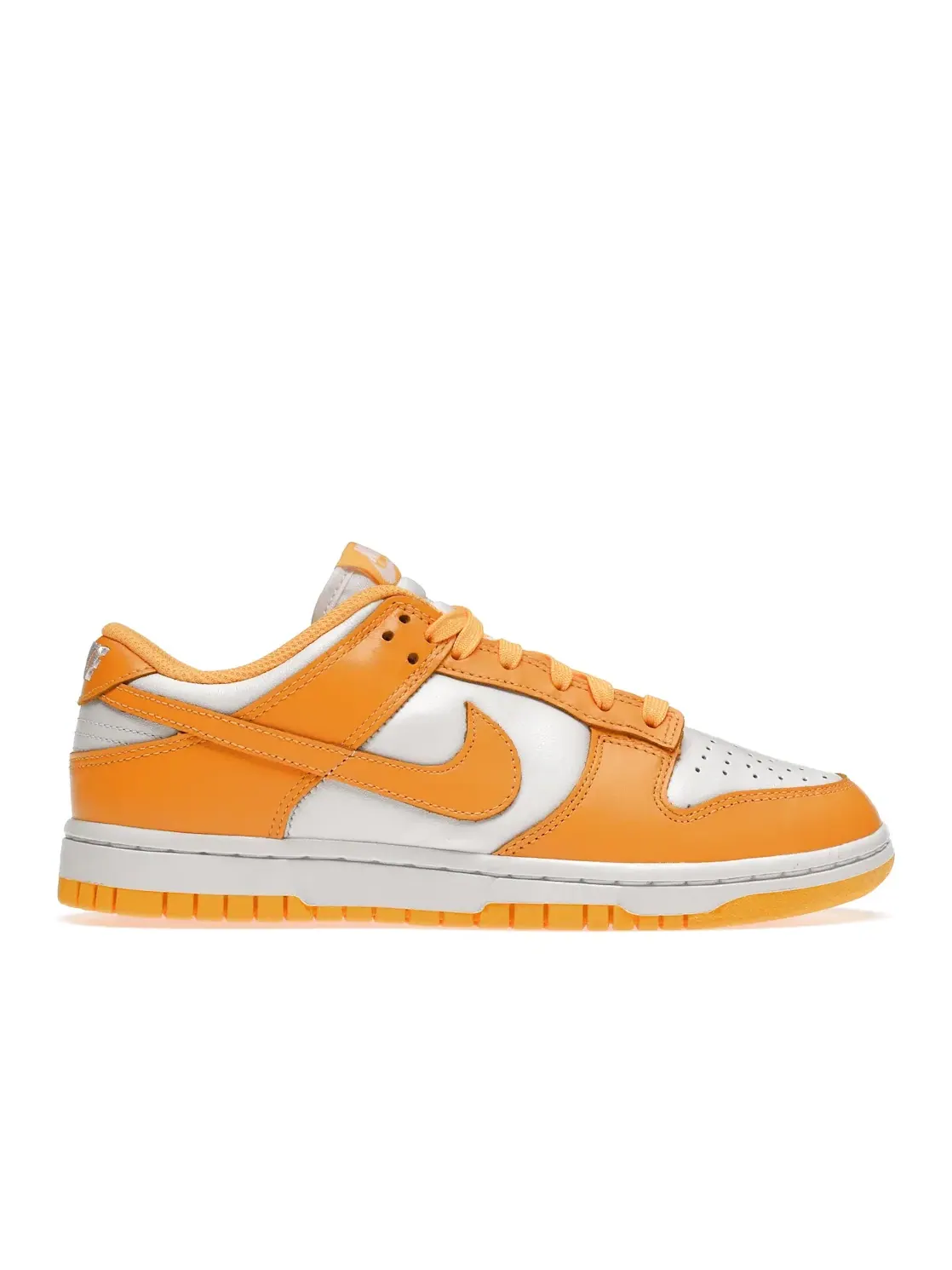 Женские кроссовки Lifestyle с белым кожаным верхом Nike Dunk Low — изображение 1 из 4