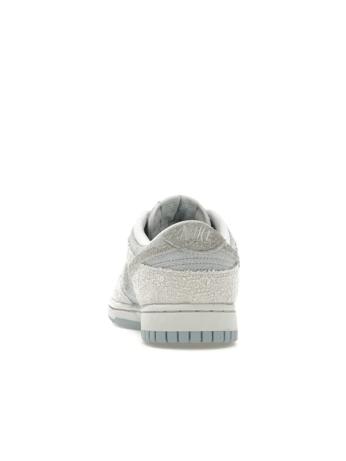 Женские кроссовки с ворсистым замшем Nike Dunk Low — изображение 4 из 4