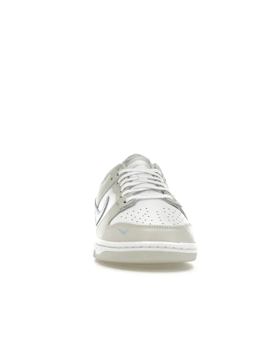 Женские кроссовки с низким верхом Nike Dunk Low — изображение 2 из 4