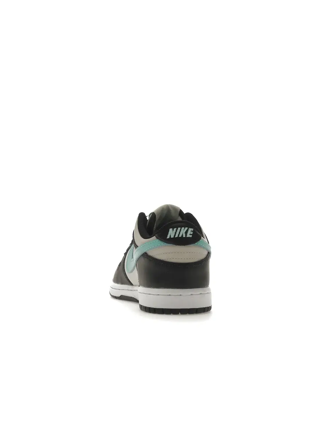 Детские кроссовки с кожаным верхом Nike Dunk Low — изображение 4 из 4, светлый/черный-белый