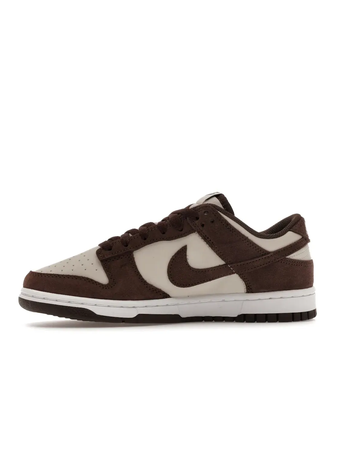 Женские кроссовки Lifestyle с замшевыми вставками Nike Dunk Low — изображение 3 из 4