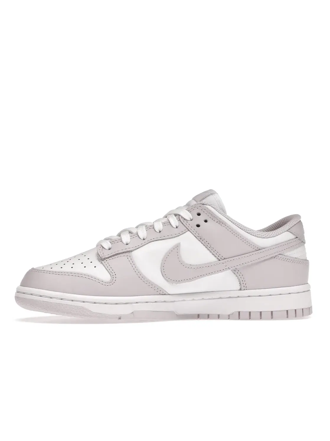 Женские кроссовки Lifestyle Nike Dunk Low — изображение 3 из 4, белый
