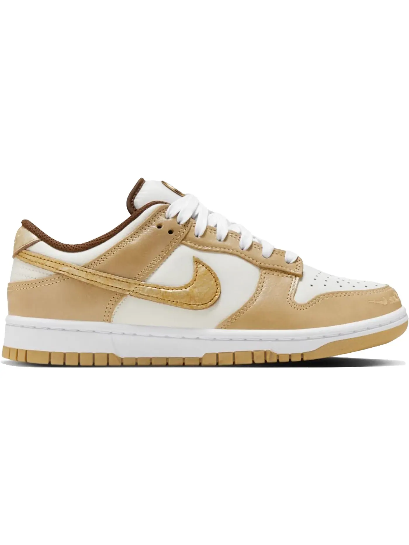 Женские кроссовки Lifestyle Nike Dunk Low LX — изображение 1 из 2