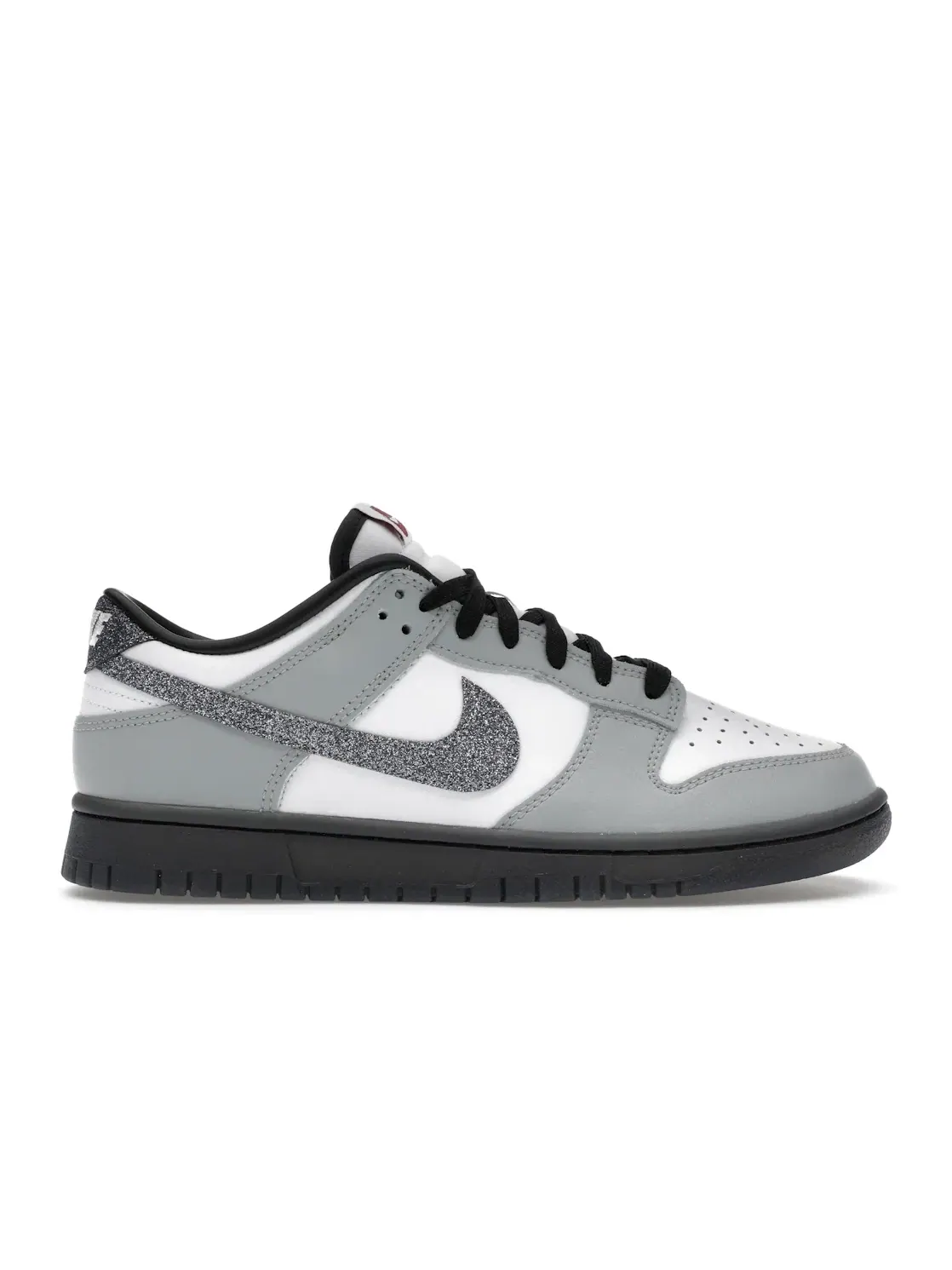 Женские кроссовки с блестками Nike Dunk Low LX — изображение 1 из 4