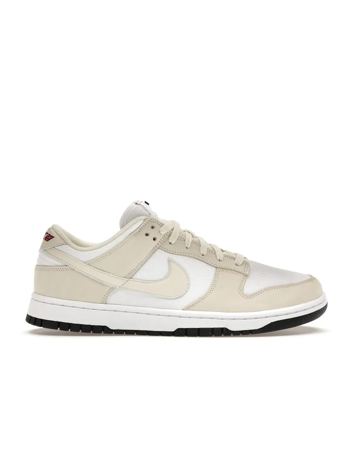 Женские кроссовки с замшевым верхом Nike Dunk Low LX — изображение 1 из 4, белый/-черный-красный